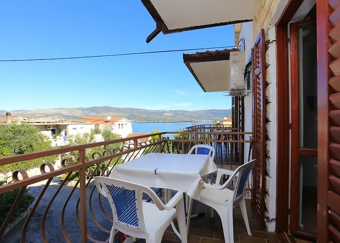 By The Sea Arbanija, Ciovo - 17332 特罗吉尔