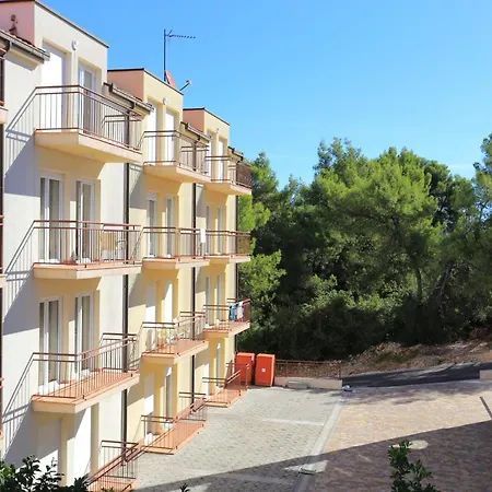 Apartman By The Sea Arbanija, Ciovo - 17332