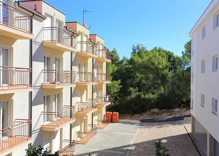 Apartament By The Sea Arbanija, Ciovo - 17332